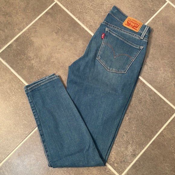Levi’s 710 Super Skinny Jeans size 27. Light wash - Picture 1 of 8